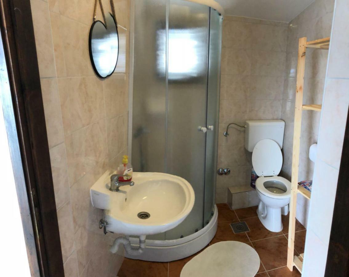 Apartman Zidak Vir Eksteriør bilde